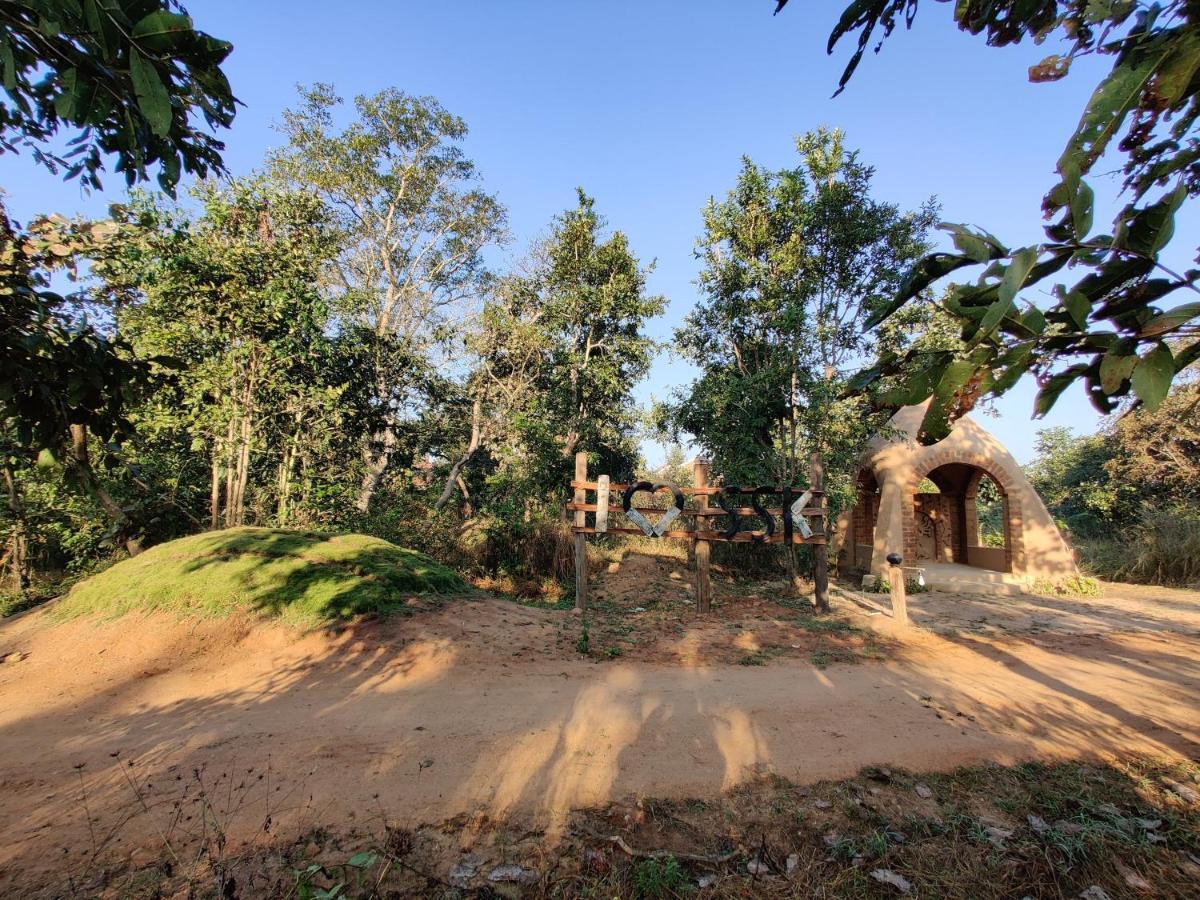 Surwahi Social Ecoestate Kanha Exterior photo